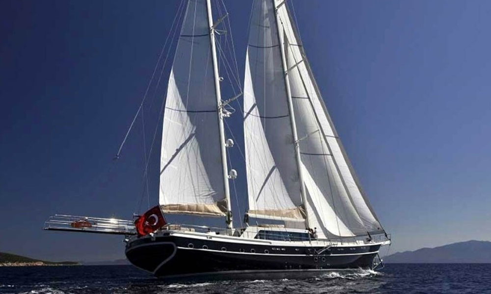 Gulet Dolce Mare under full sail in the Aegean Sea