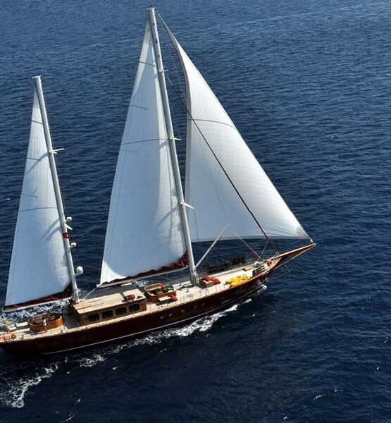 Gulet Casa Dell Arte under full sail in the Aegean Sea