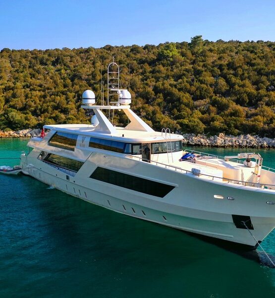 Luxury Yacht Vetro - Luna Yachting