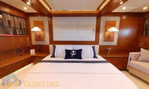 Merve Luxury Motor Yacht Guest Cabin - Luna Yachting