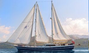 The Gulet Perla Del Mar 2 under full sail in the Aegean Sea