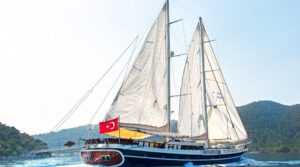 The Gulet Perla Del Mar 2 under full sail in the Aegean Sea