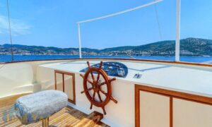 Elara 1 Luxury Yacht - Luna Yacht Charter