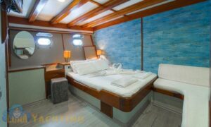 Elara 1 Cabin - Luna Yacht Charter