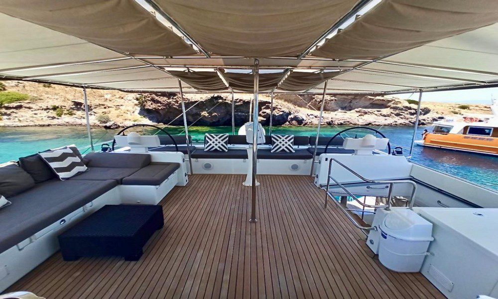 Exterior living area of the Lagoon 620 Catamaran for rent Bodrum - Luna Yacht Charter