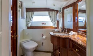 stella fiera cabin bathroom