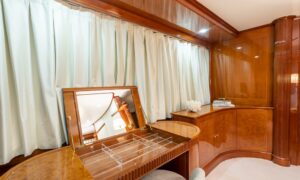 stella fiera master cabin details